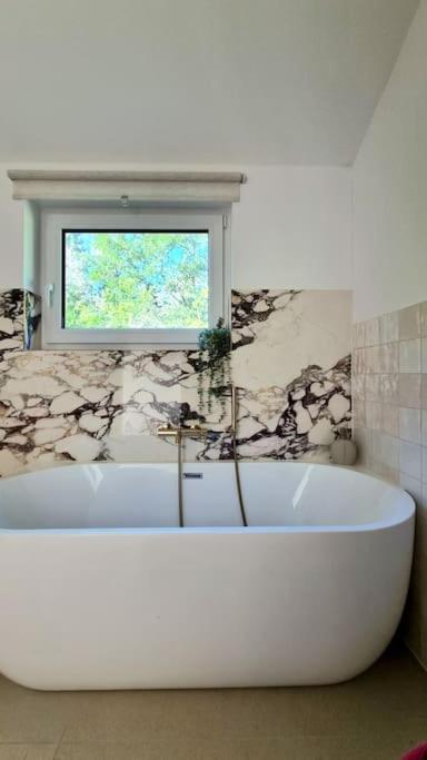 Haus Am Waldrand Und In Seenaehe 레닌 외부 사진